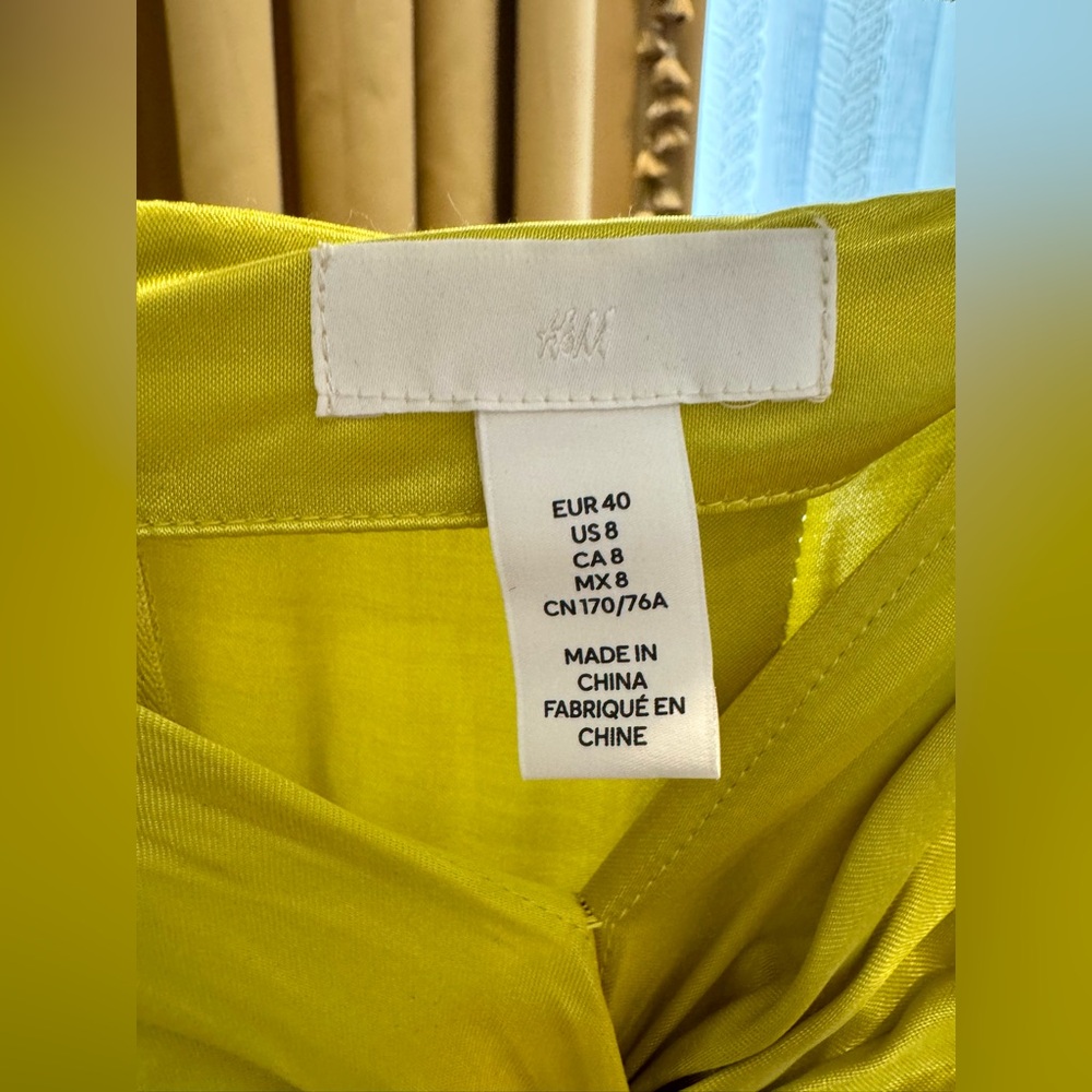 Fabulous chartreuse fringe skirt - Picture 4 of 4